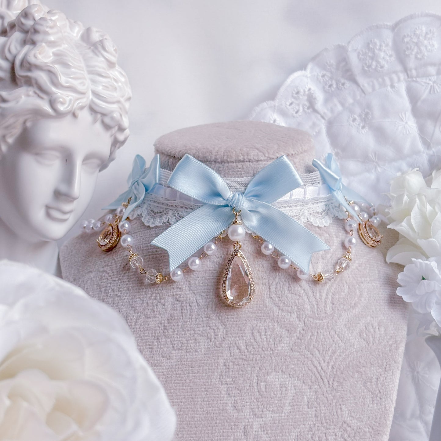 Celeste Choker