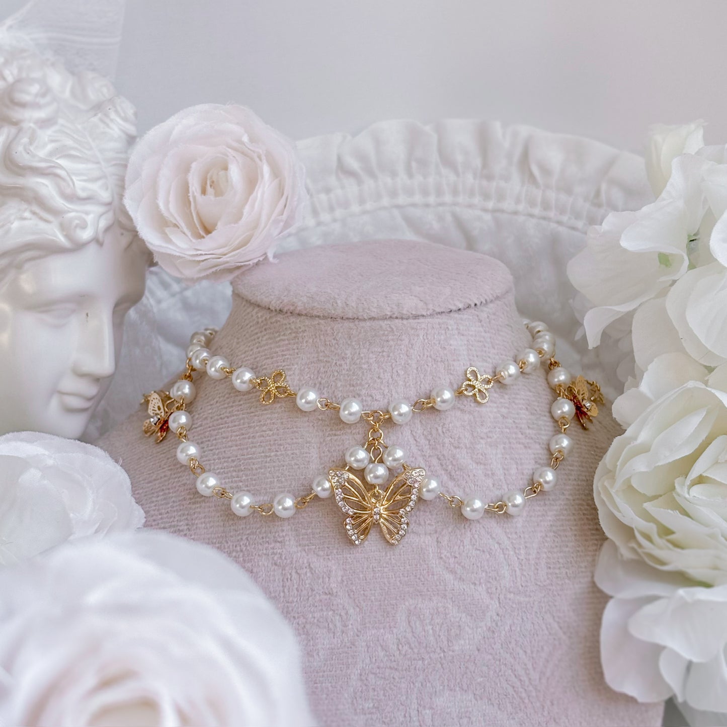 Pearl Monarch necklace