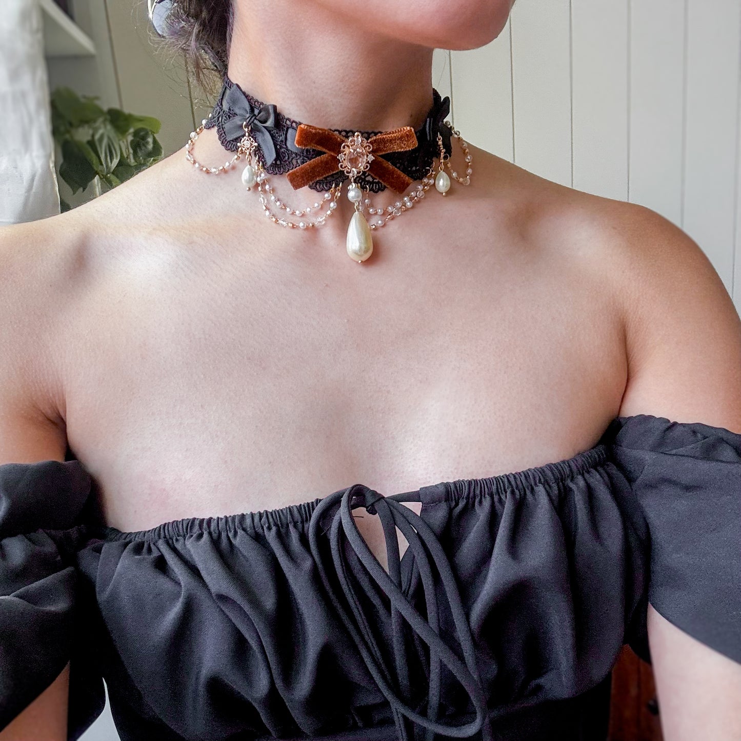 Merigold Choker