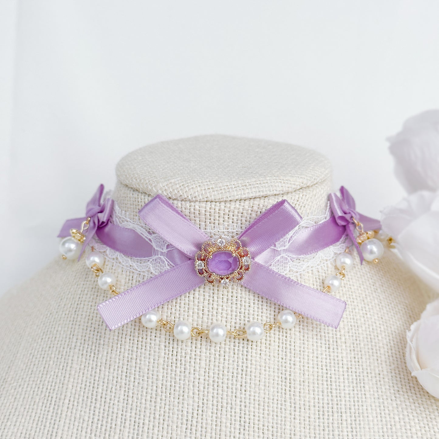 Vylette Choker