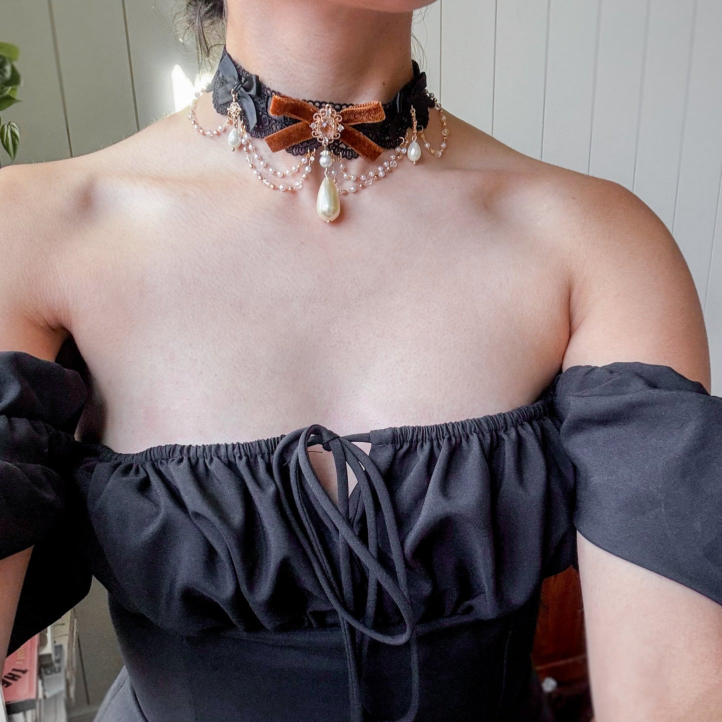 Merigold Choker