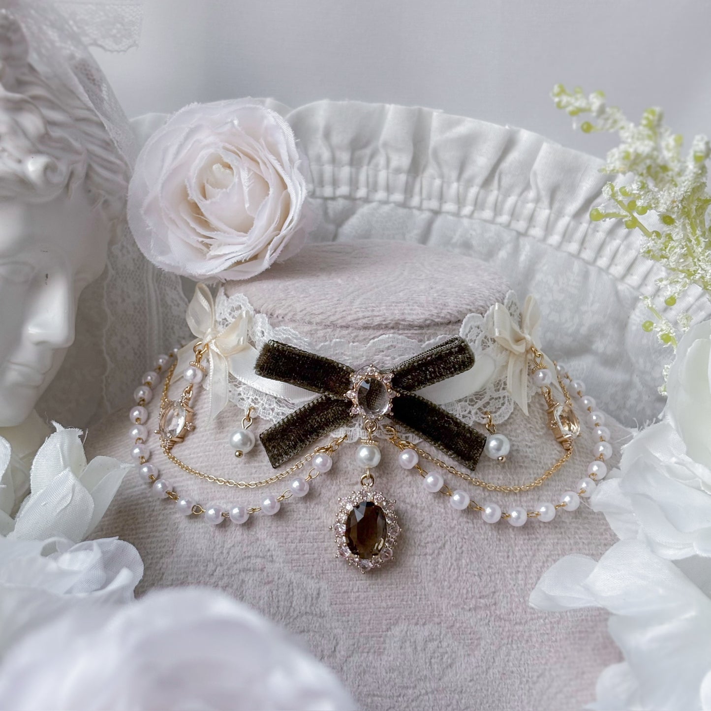 Marianna choker
