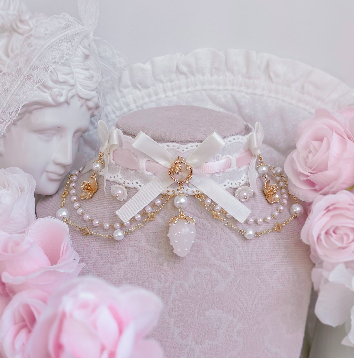 Strawberry Pearl Choker