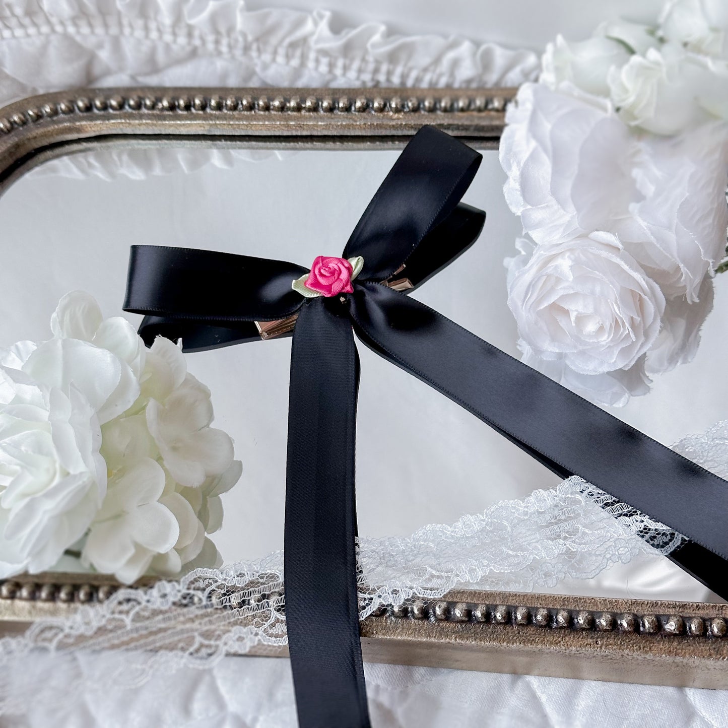 Black Rosélie bow