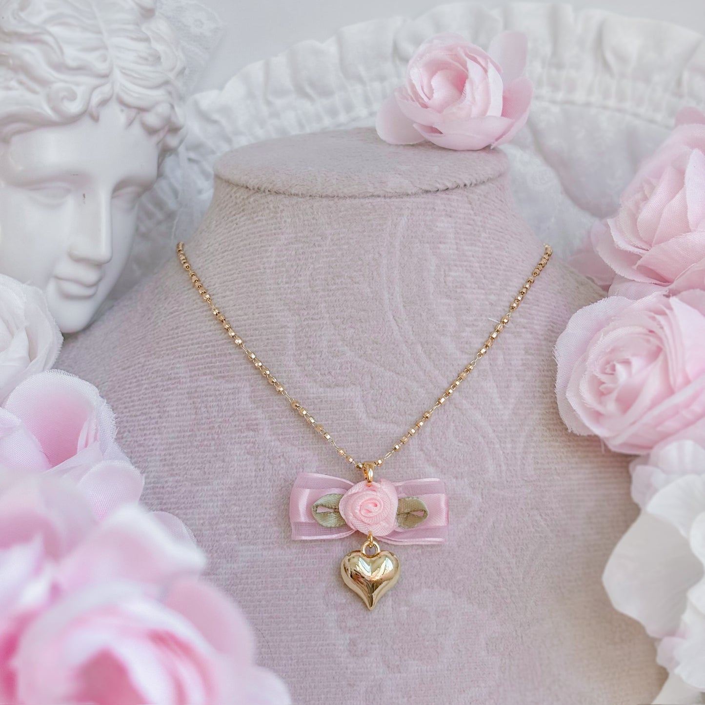 Amoret Necklace