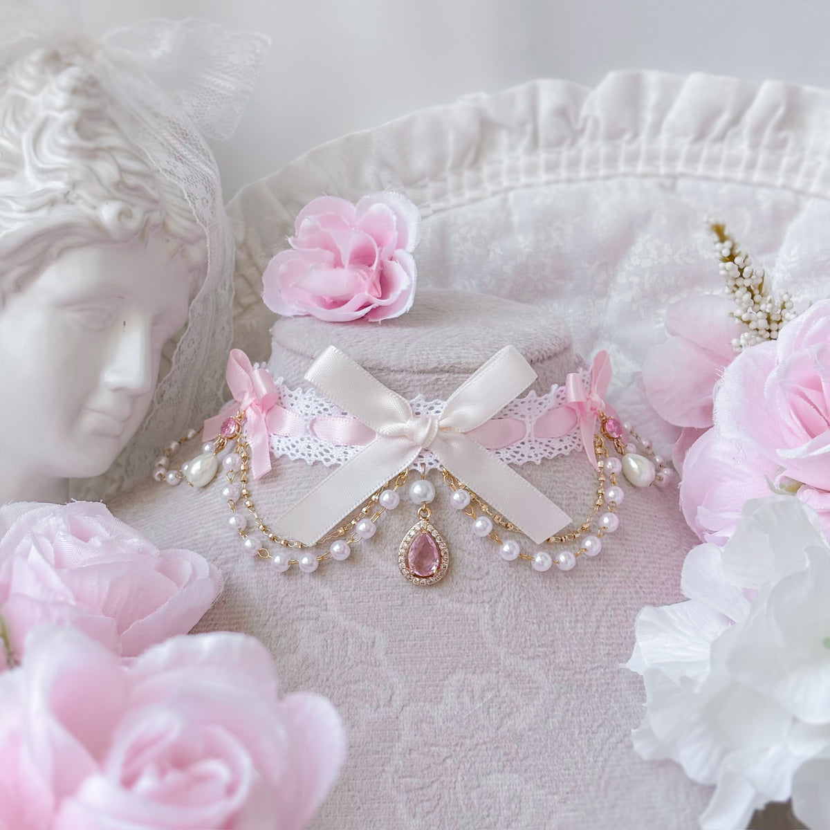 Crystal Palace choker
