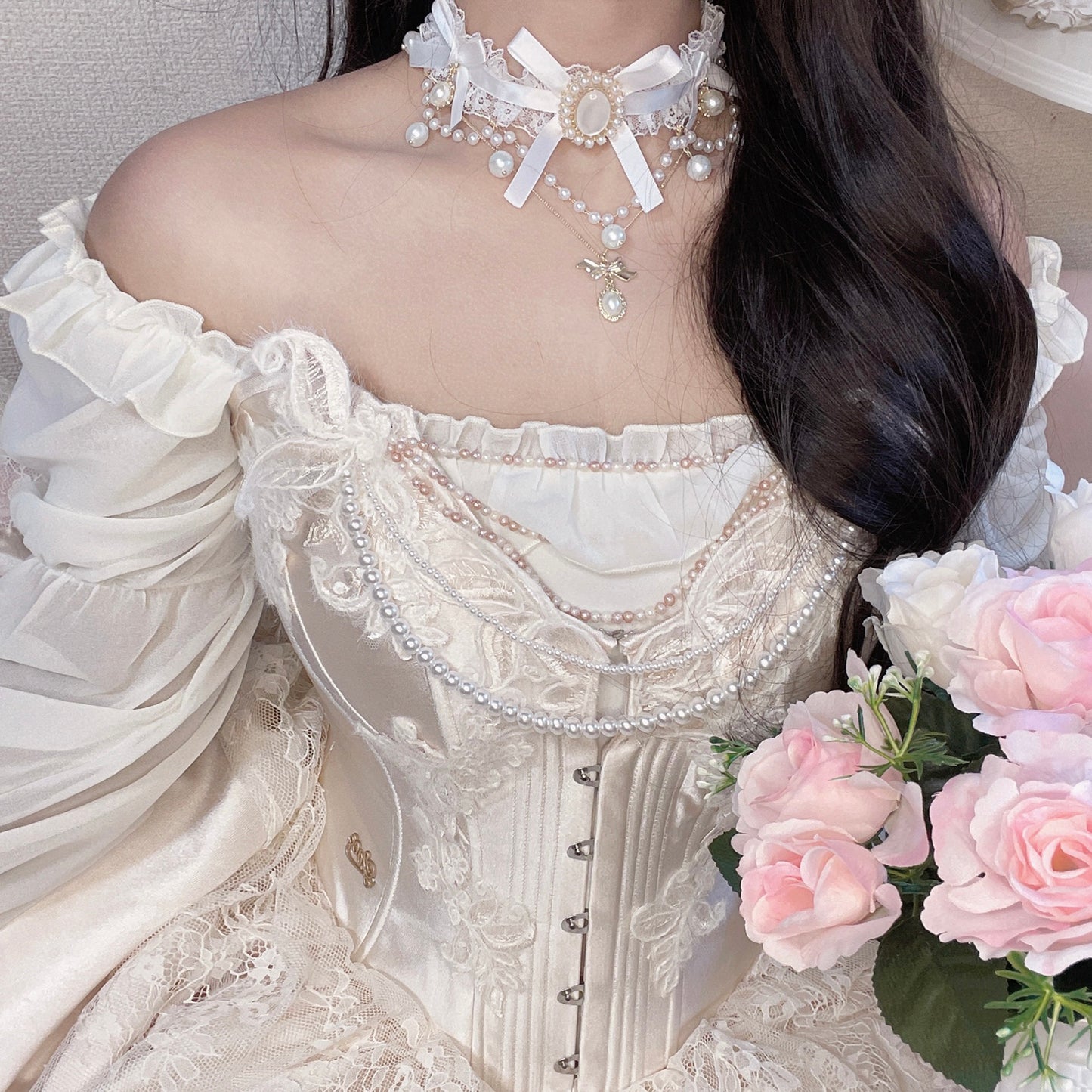 Marella choker
