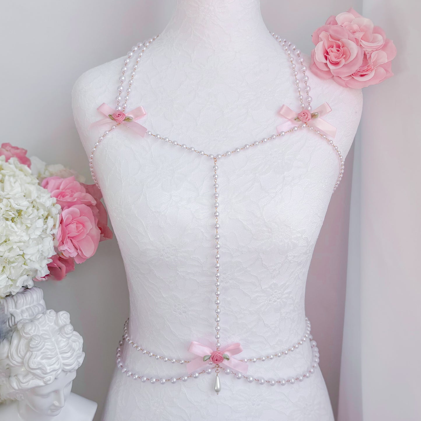 Perle Pink body chain