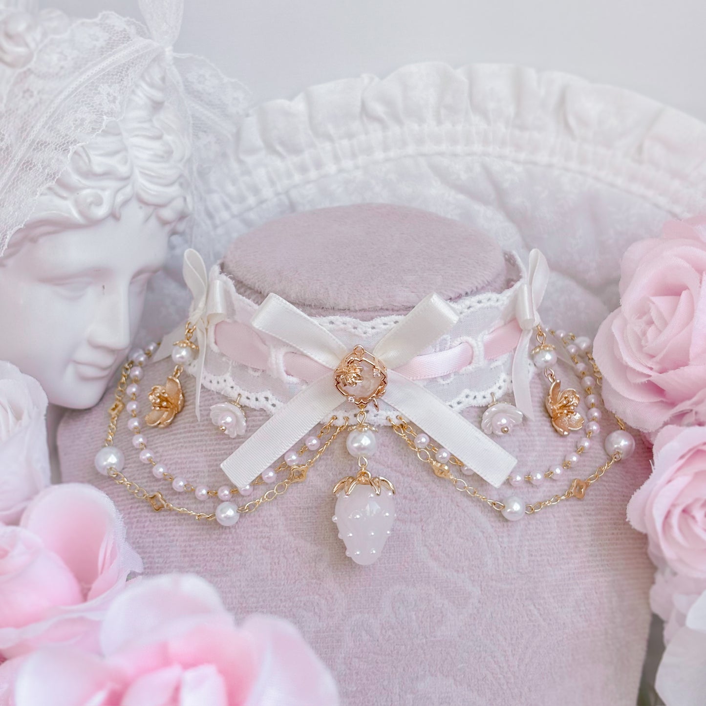 Strawberry Pearl Choker