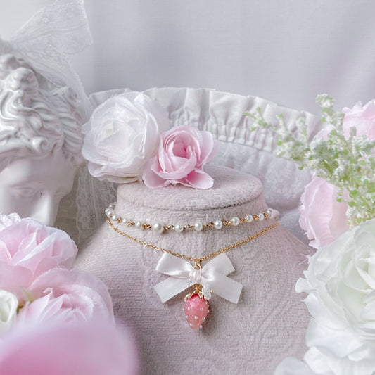 Berry Rose necklace