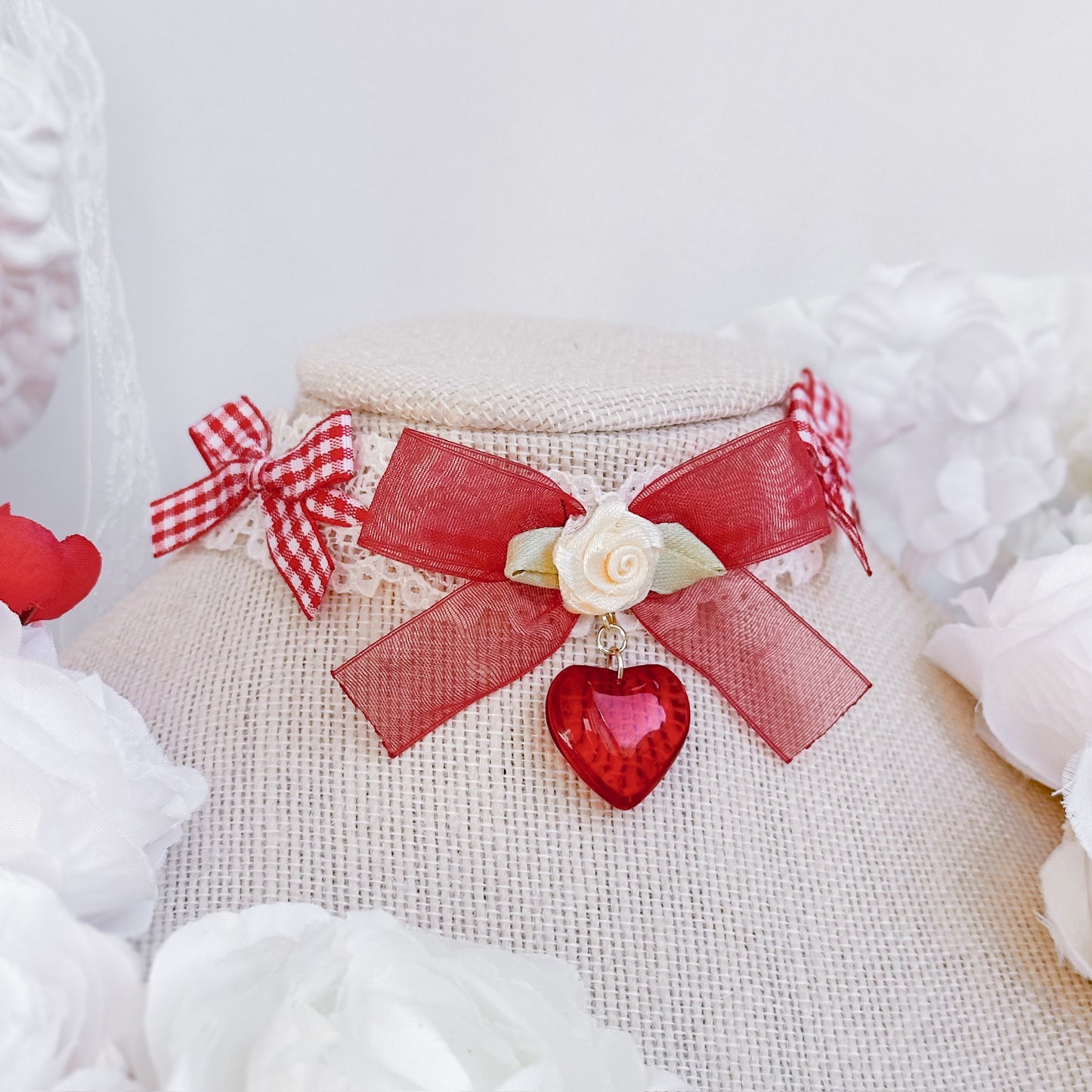 Red Americana choker