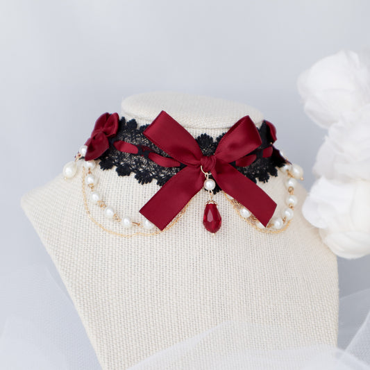 Cordelia choker