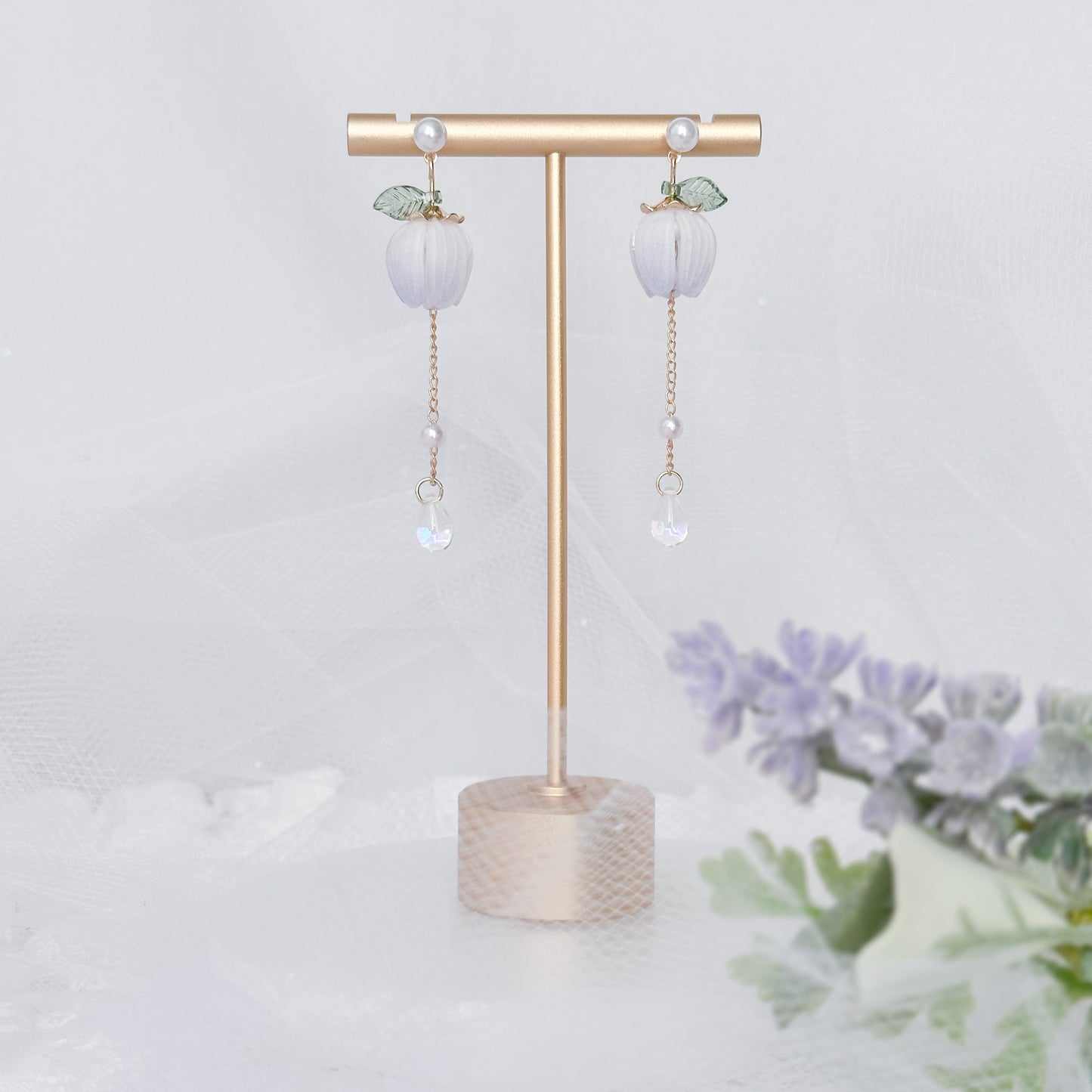 Tulip drop earrings