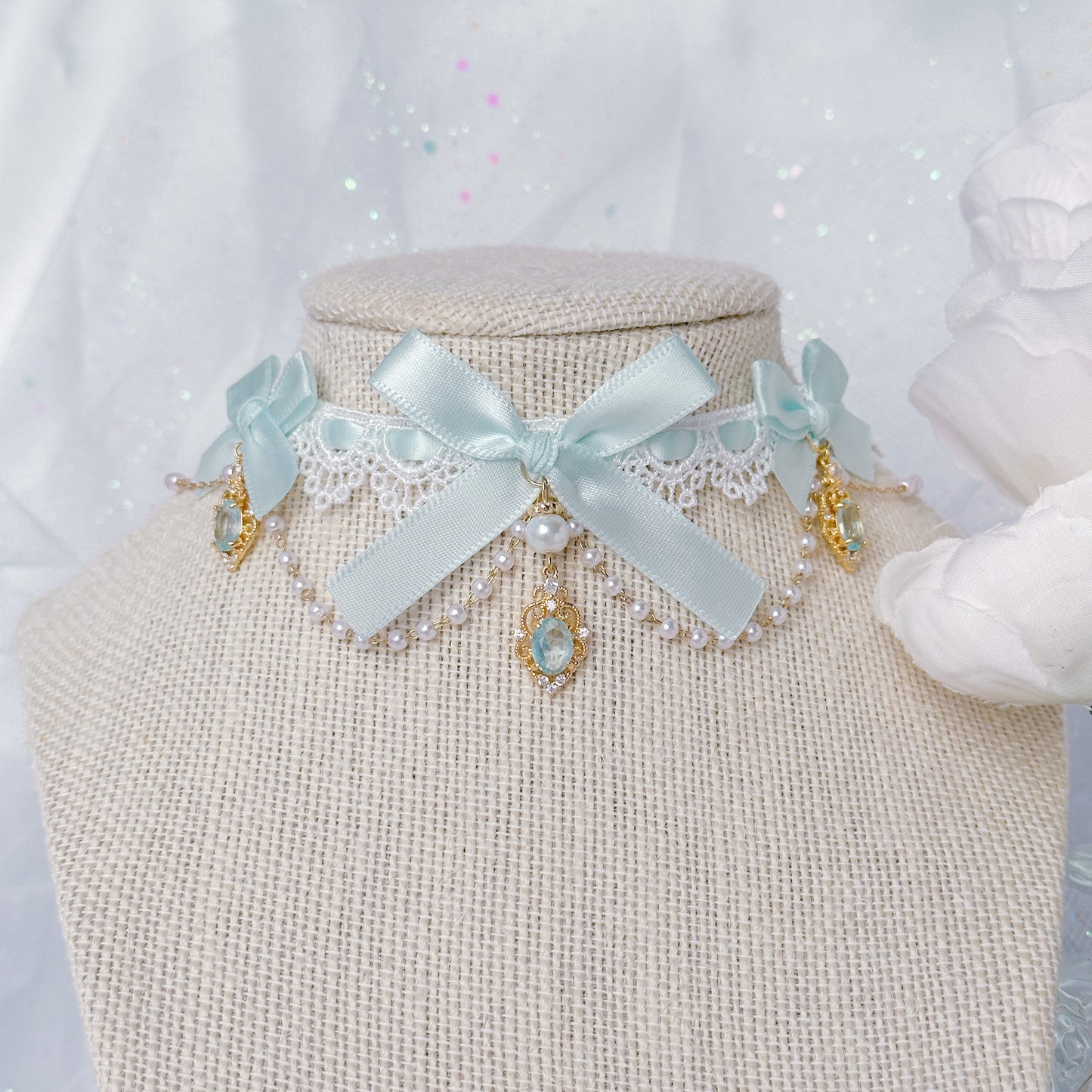 Aquaria choker