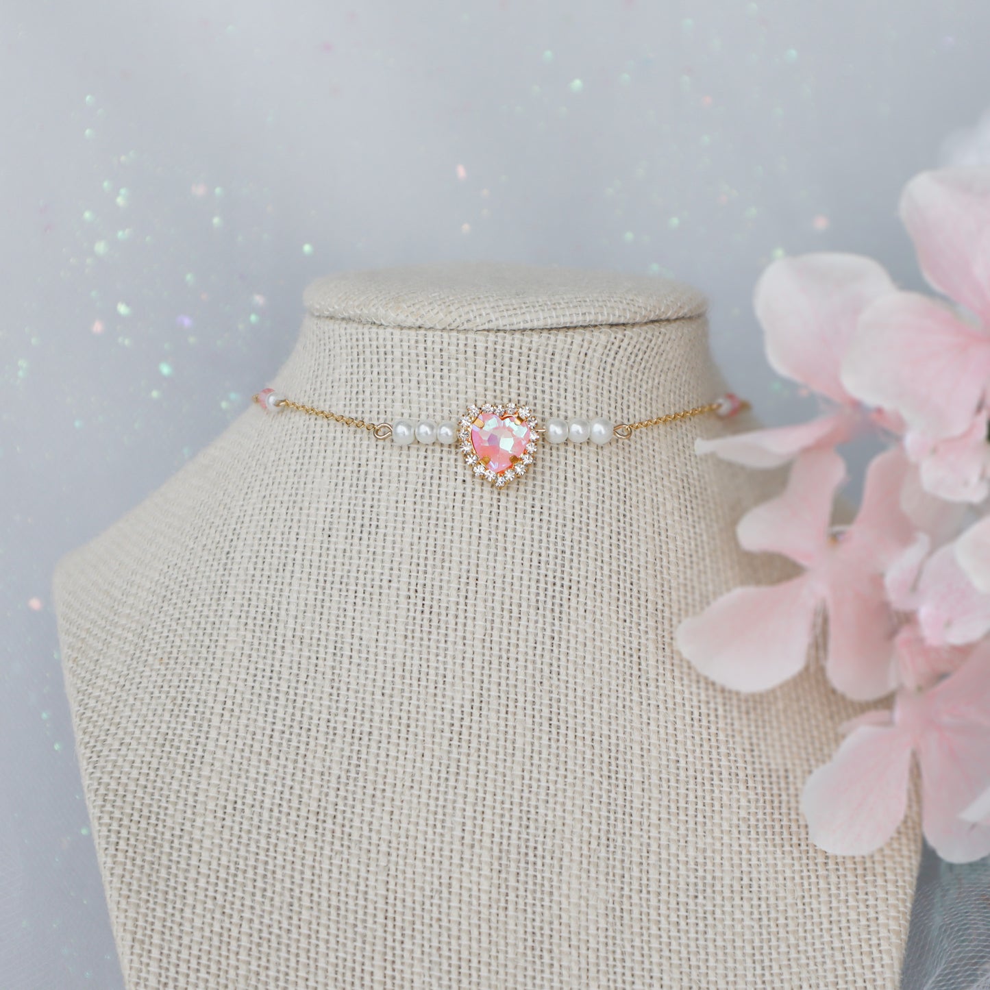 Cora choker
