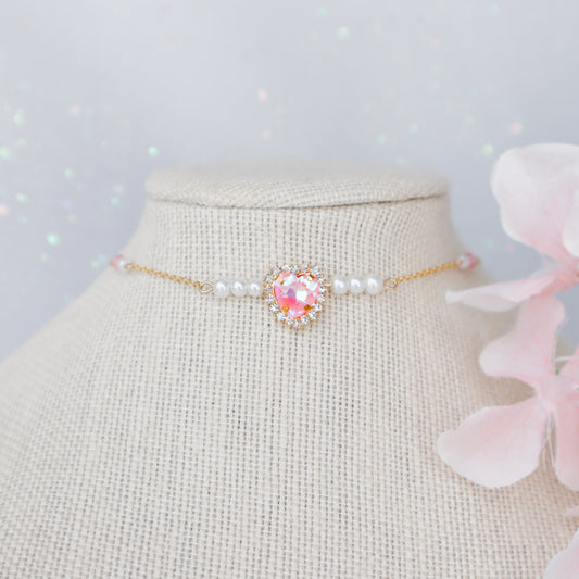 Cora choker