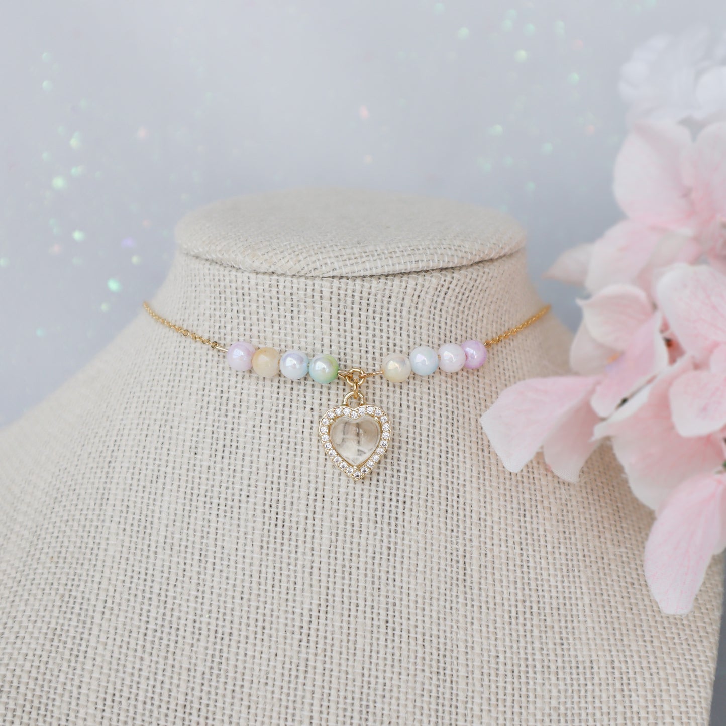 Iridescent necklace