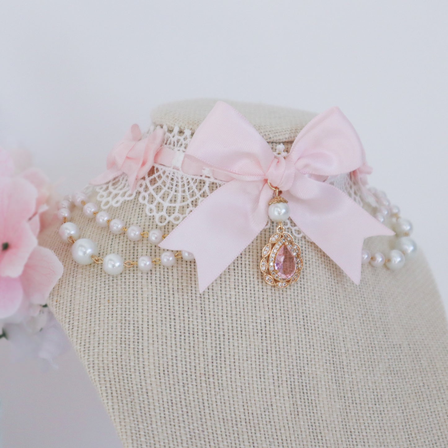 Eirene choker