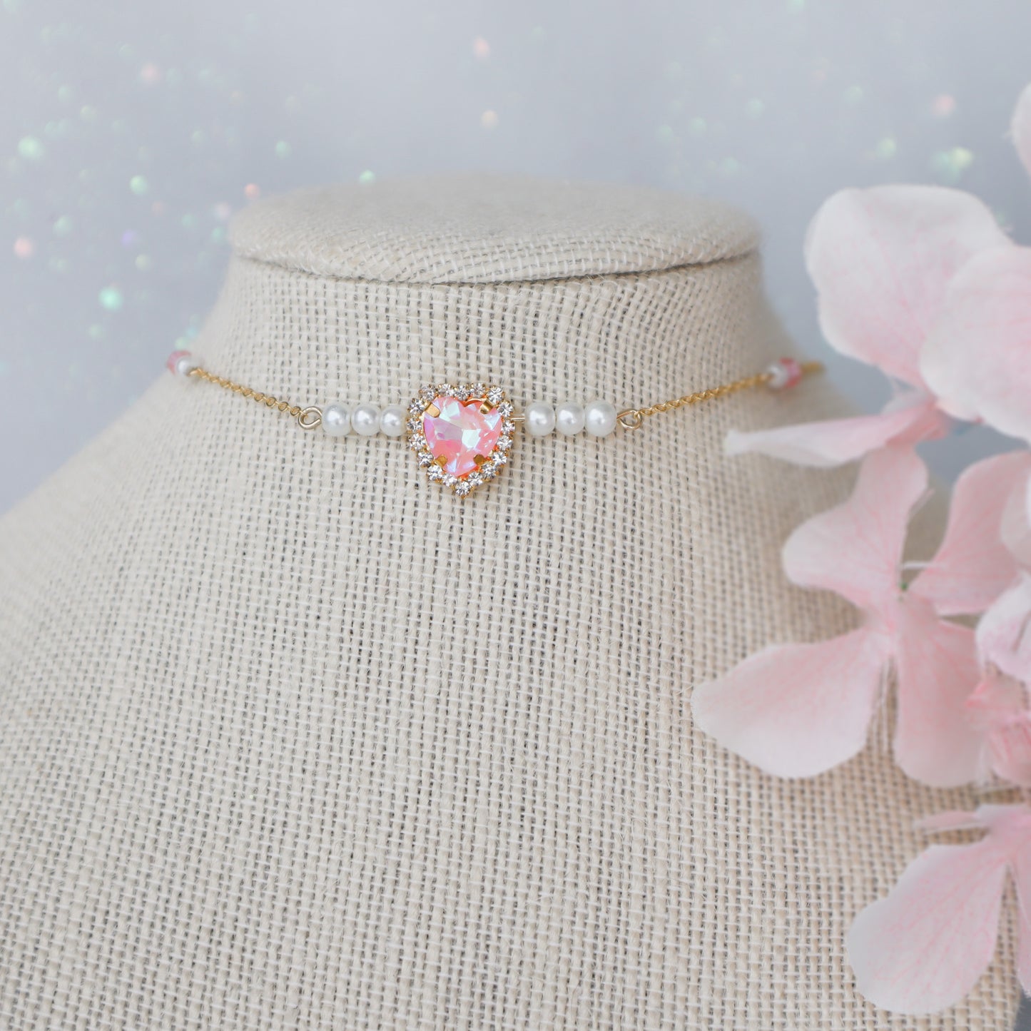 Cora choker