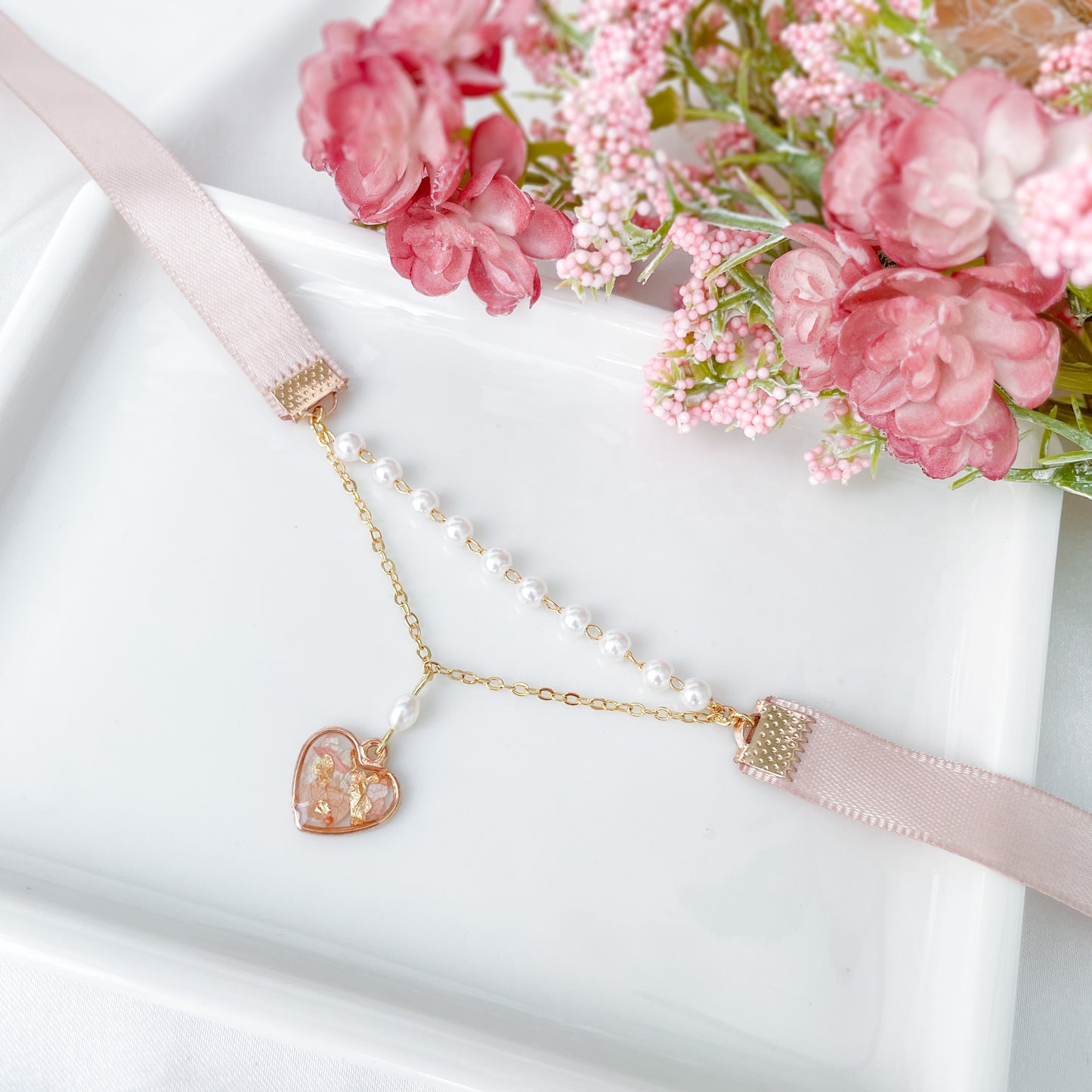 Madeira choker