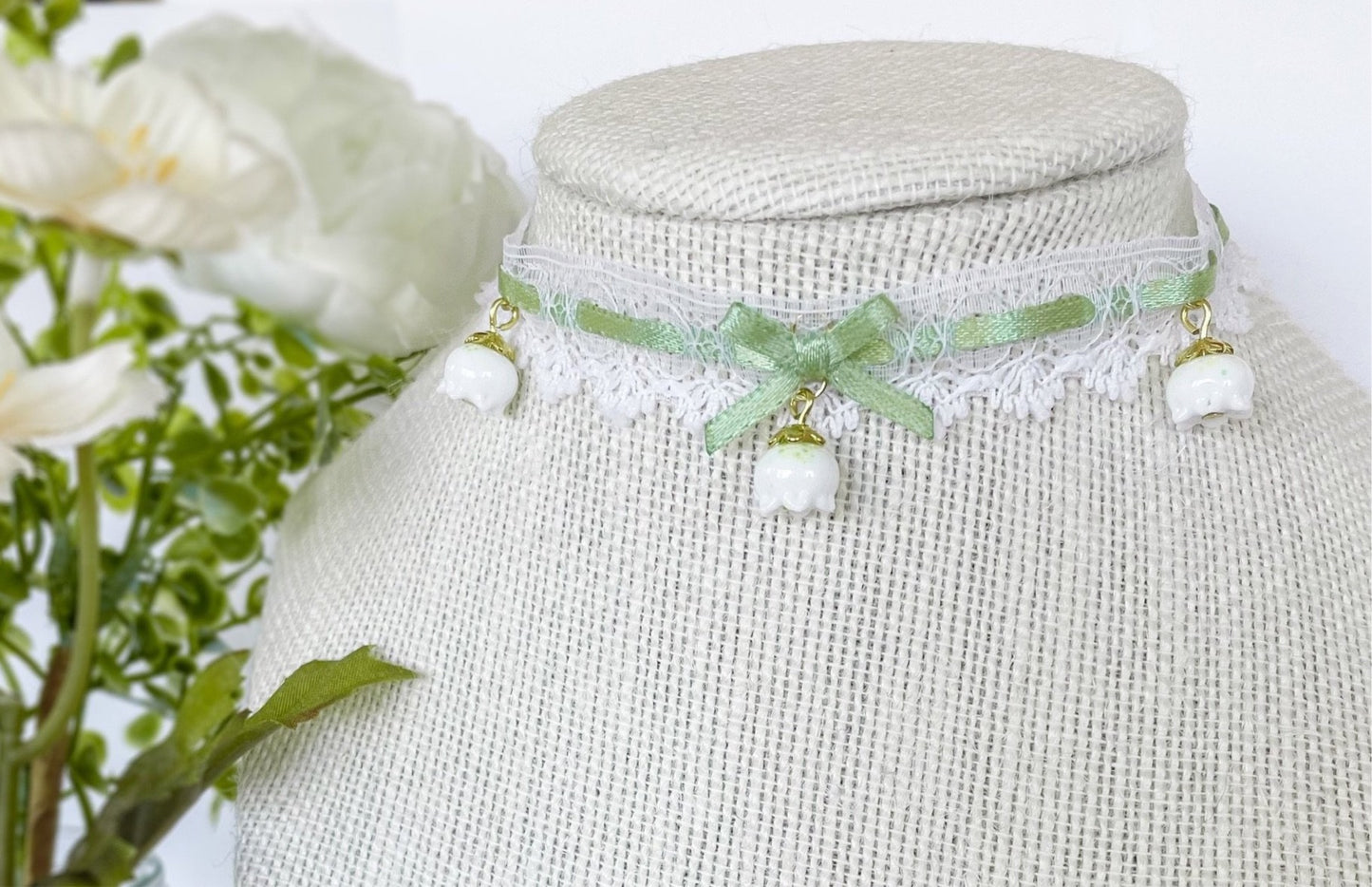 Lily Choker