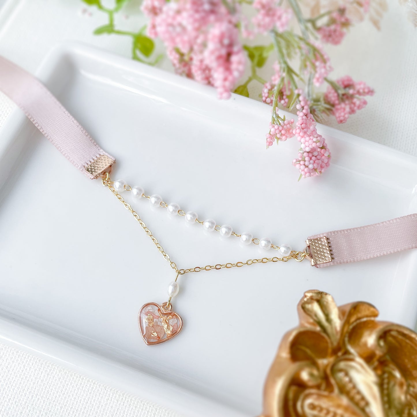 Madeira choker
