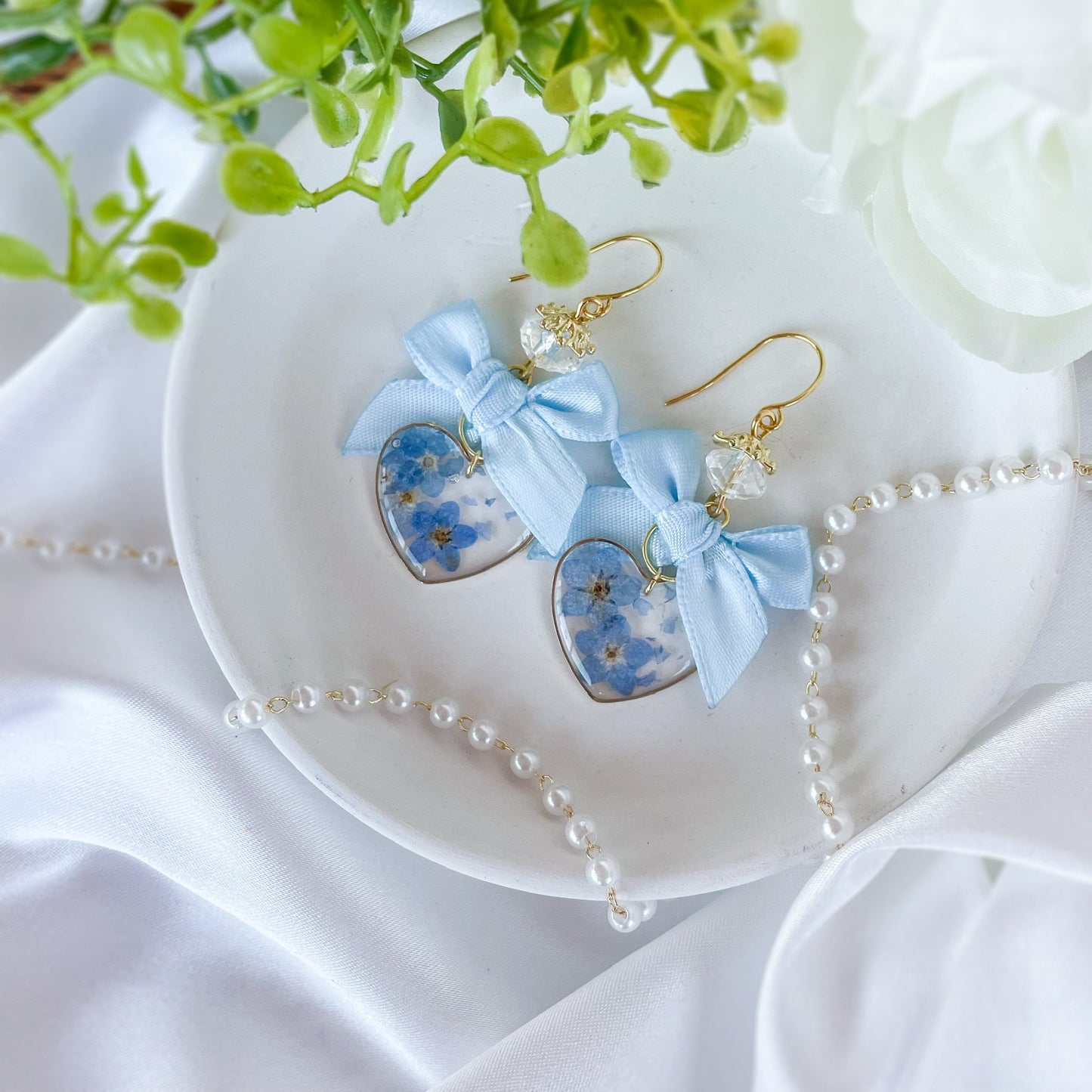 Snowdrop Earrings - PREORDER