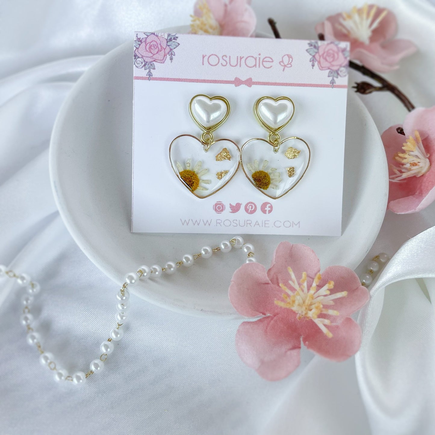 Sweet Chamomile Earrings - PREORDER
