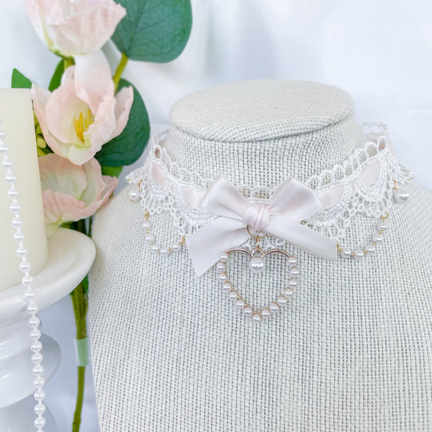 Belladonna Choker