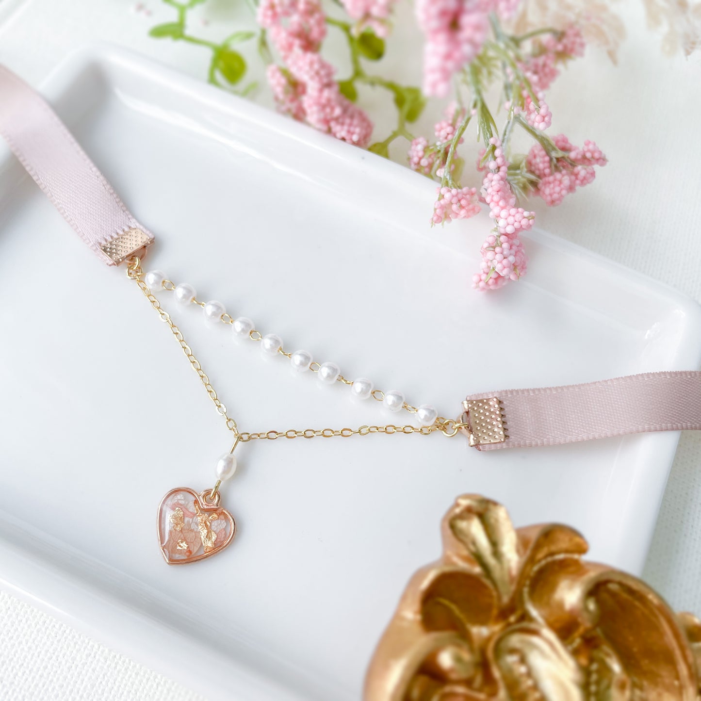 Madeira choker