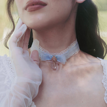 Moonlight choker