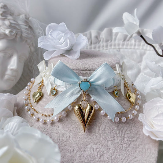 Misty heart choker