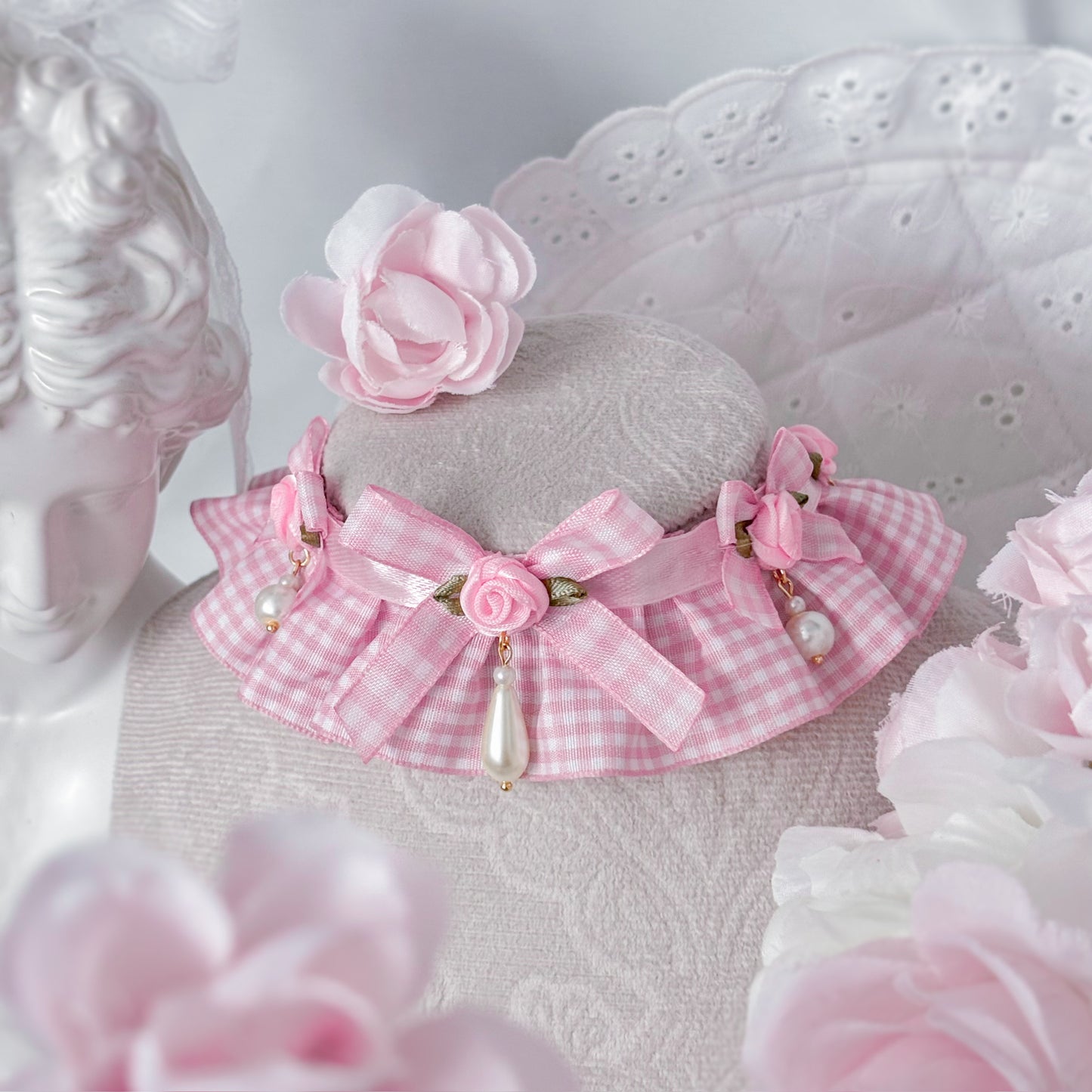 Rosie Ruffle choker