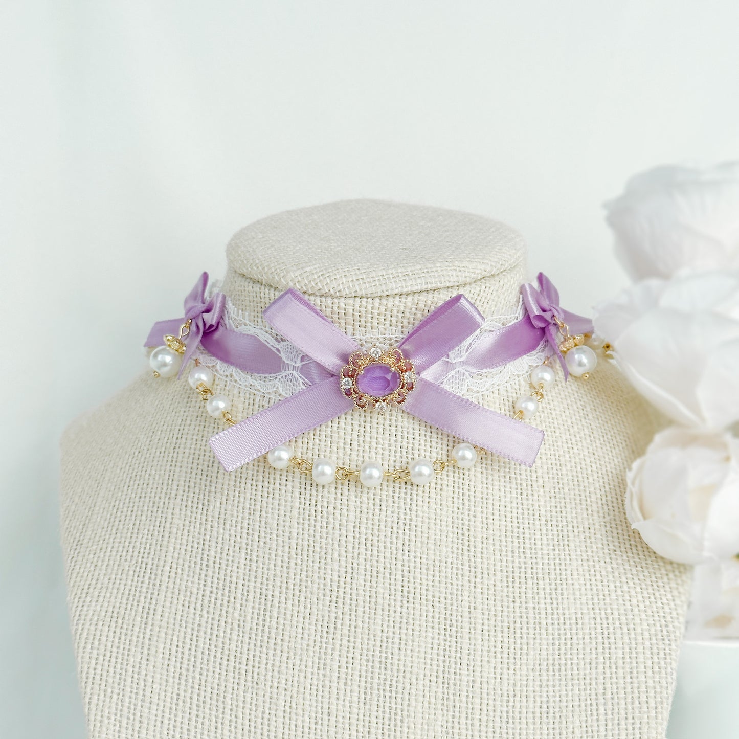 Vylette Choker