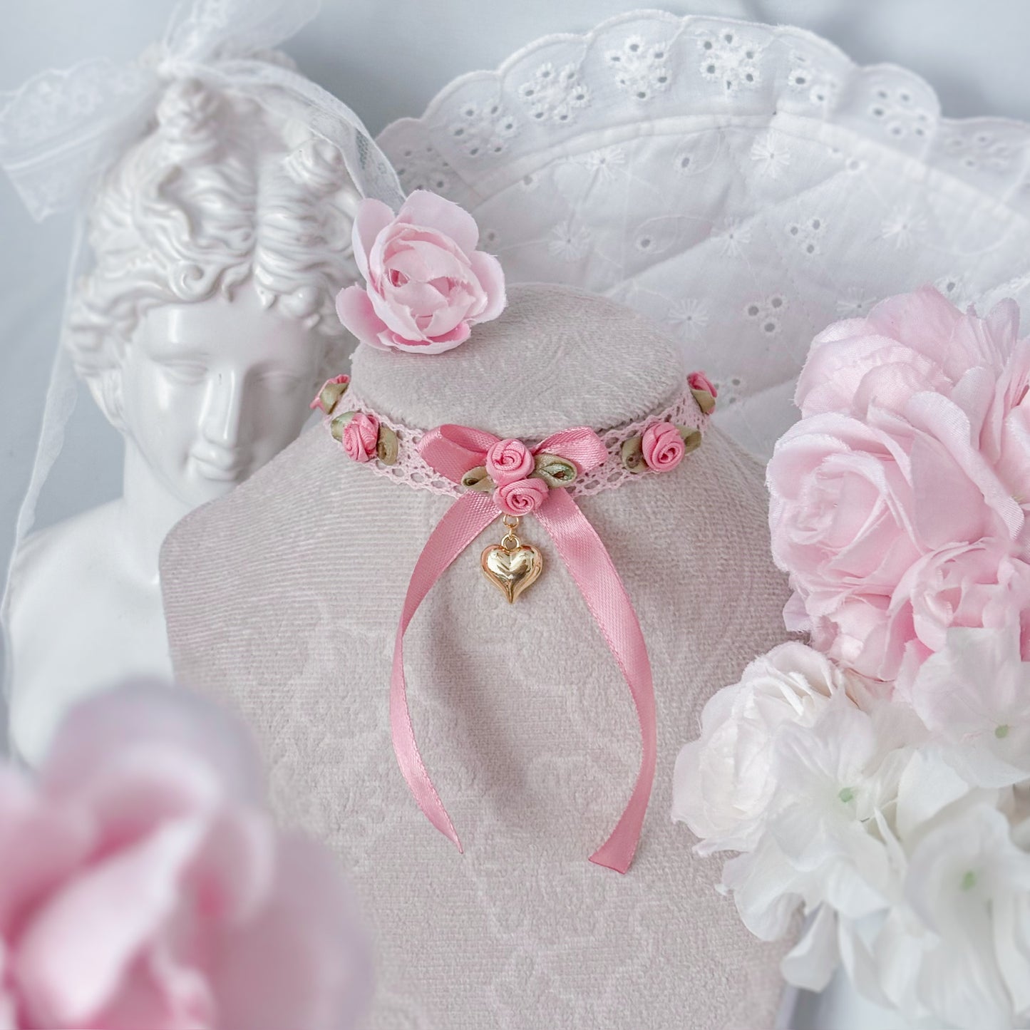 Antique Pink choker
