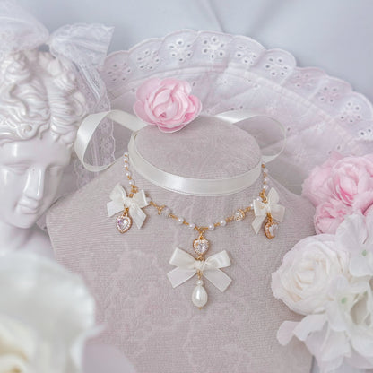 Cream Teatime choker