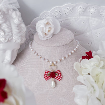 Rose Picnic Necklace