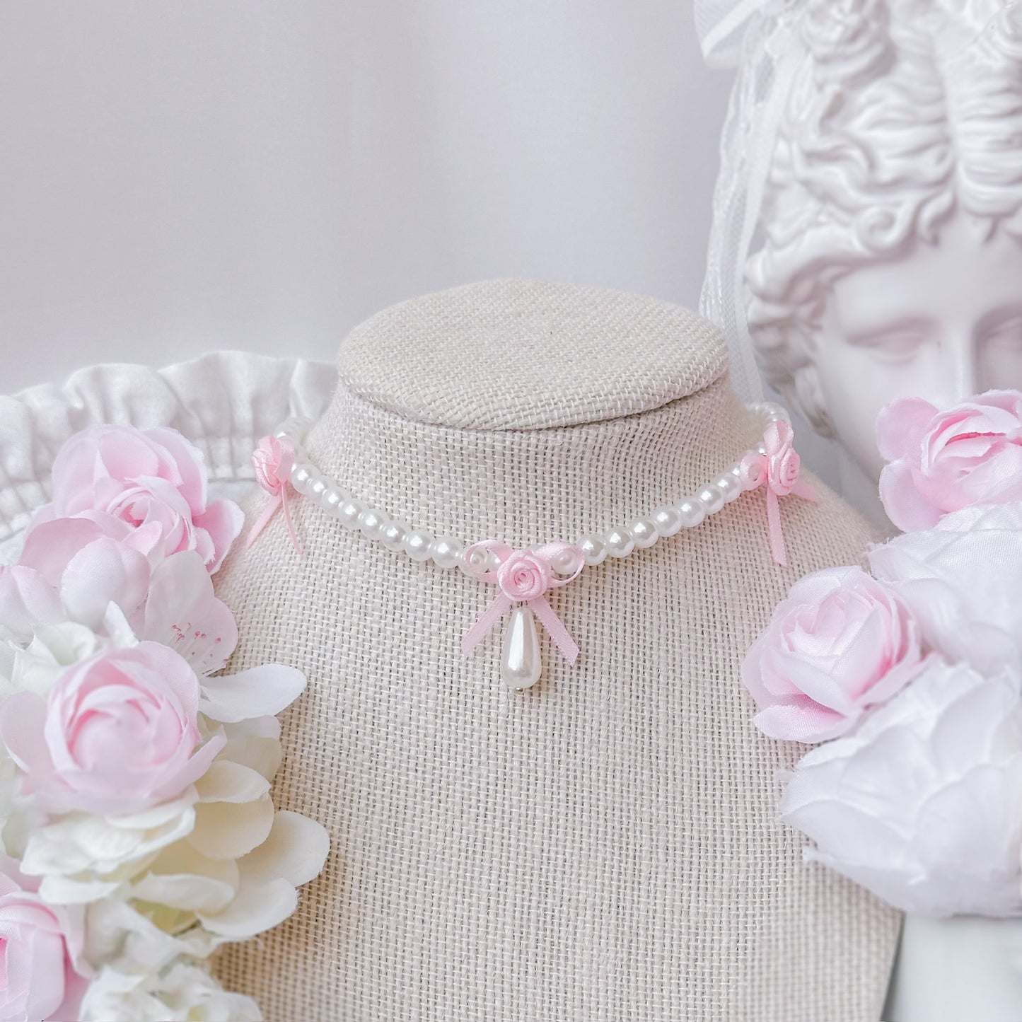 Flora necklace