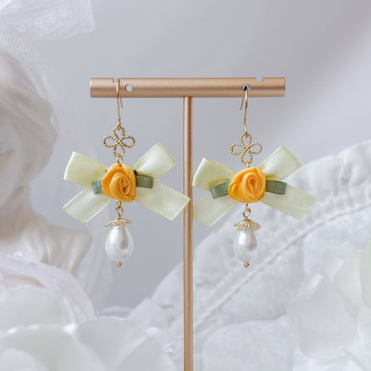 Crysanthe earrings