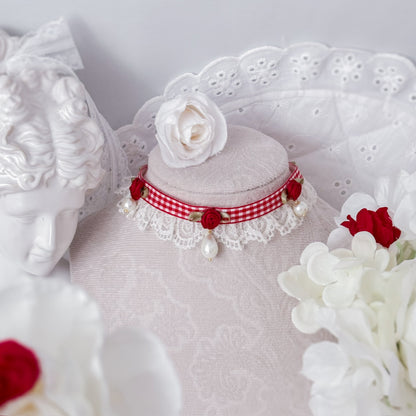 Rose Picnic choker