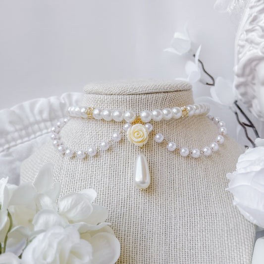 Cream Rose necklace