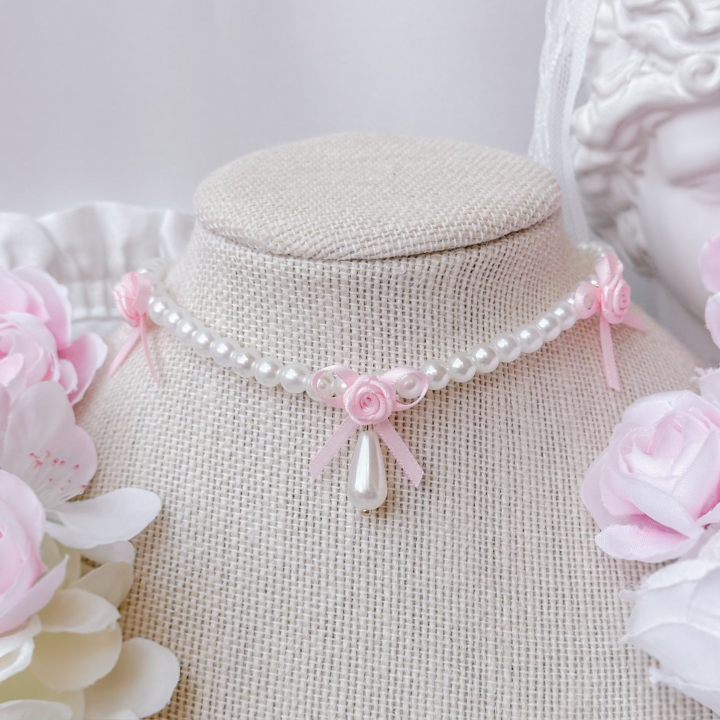 Flora necklace