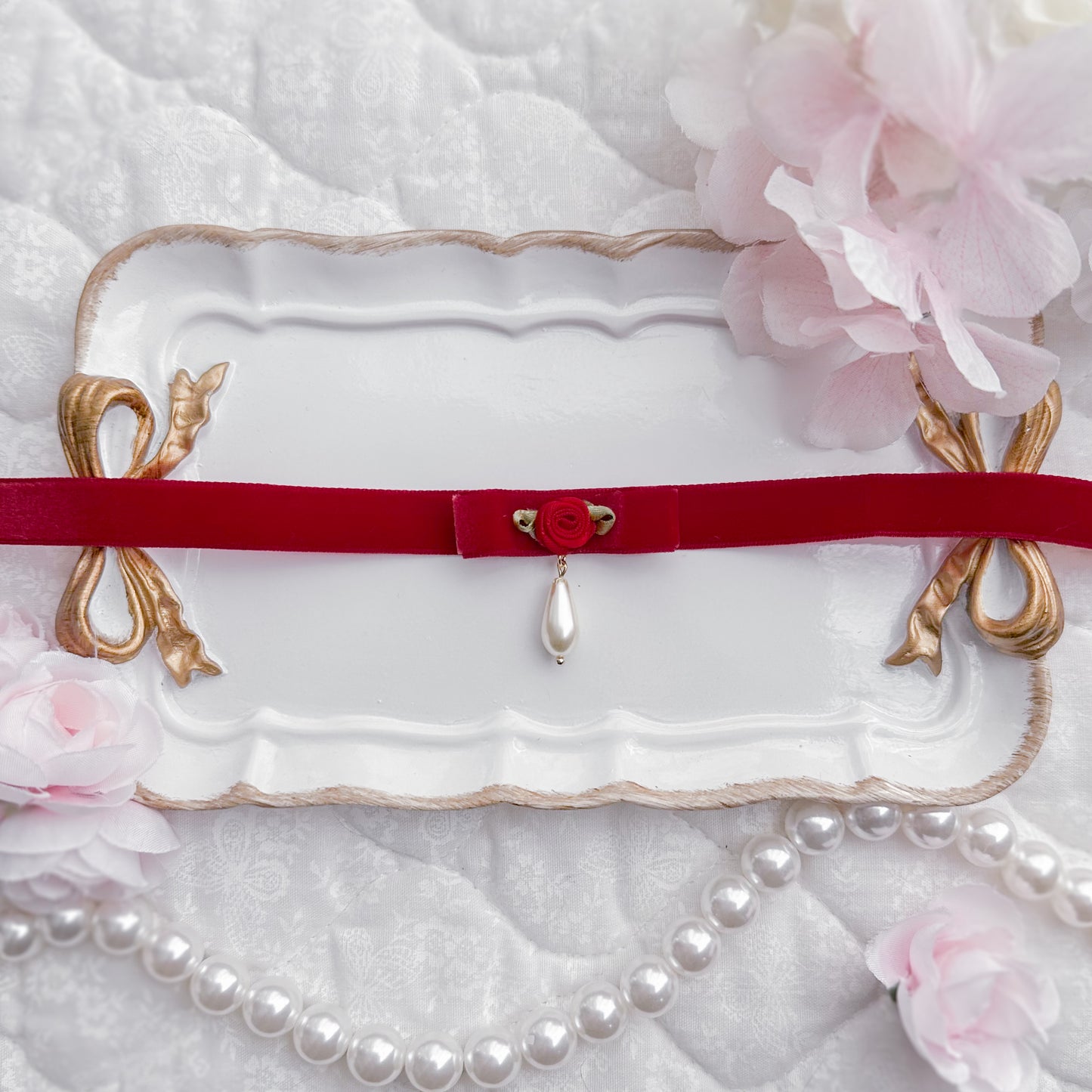 Red Roselyn Choker