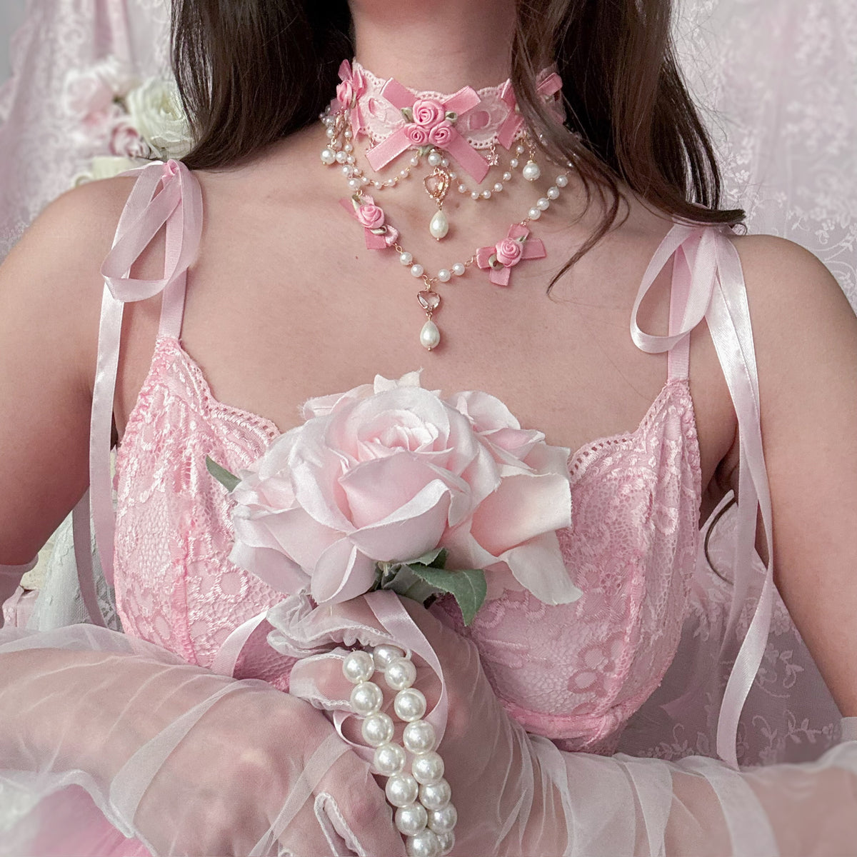 Rosavieve Choker Set
