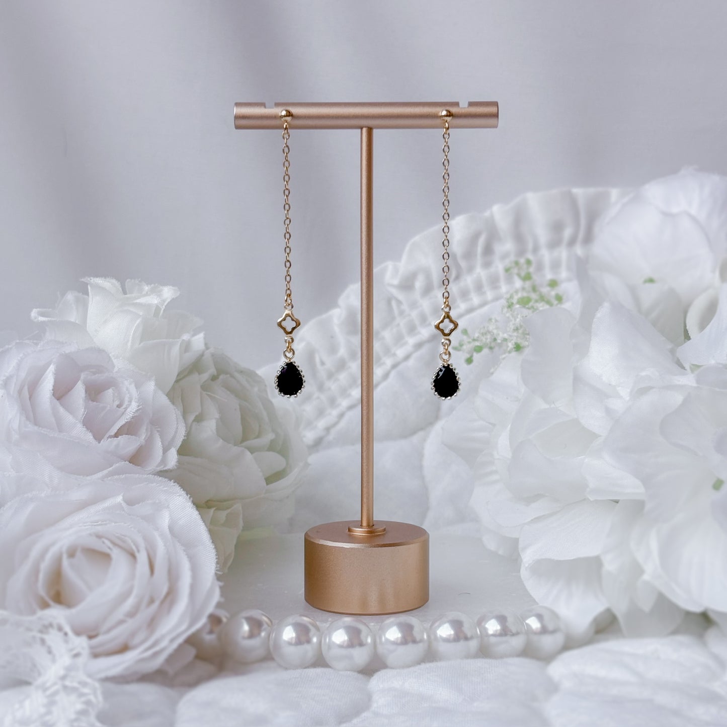 Deimos earrings