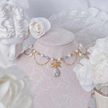 Peri Necklace