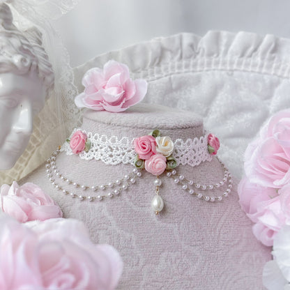 Spring Dolly choker