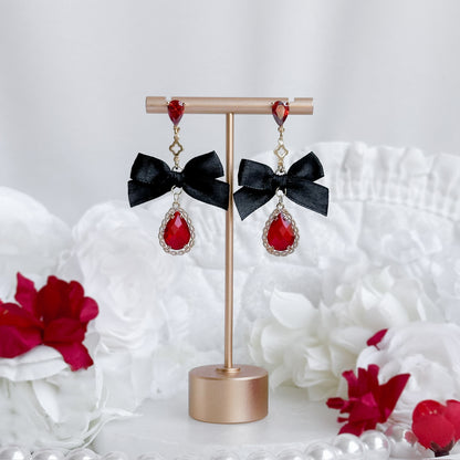 Fatalia Earrings