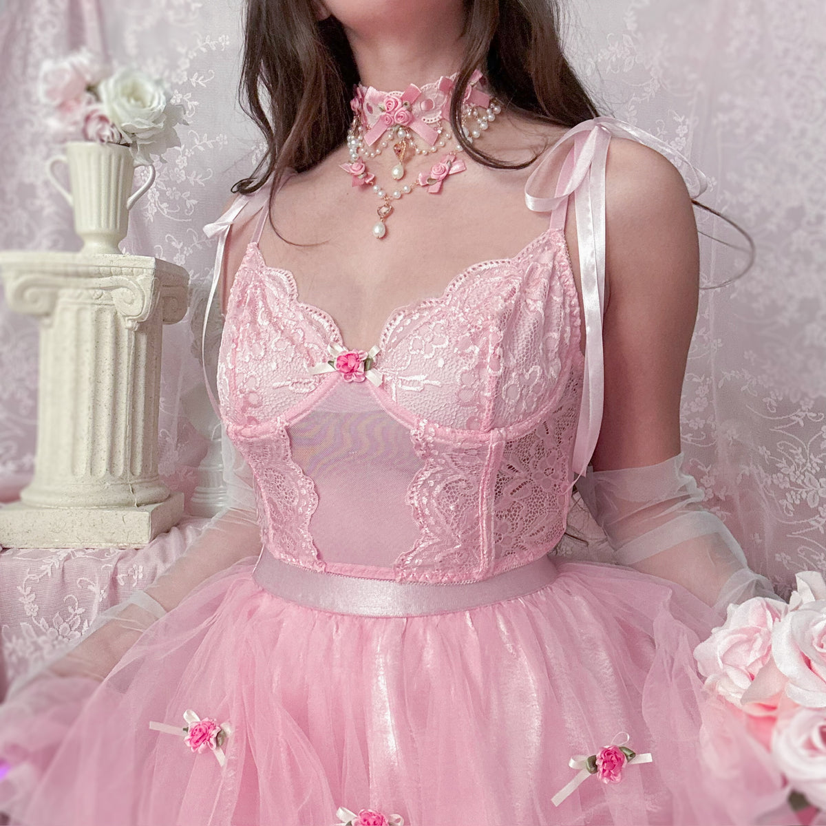 Rosavieve Choker Set