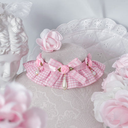 Rosie Ruffle choker